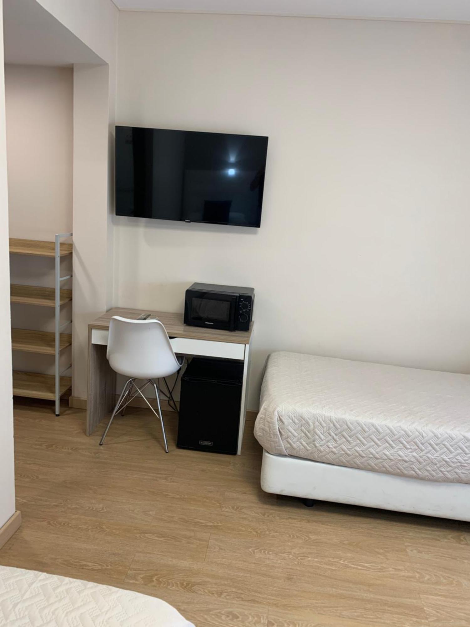 Hostal El Rocio Paracuellos de Jarama Buitenkant foto
